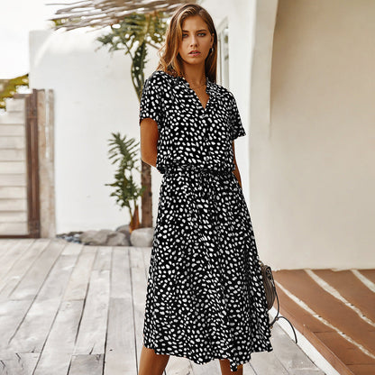 Liora – Robe Chemise à Pois Élégante et Décontractée