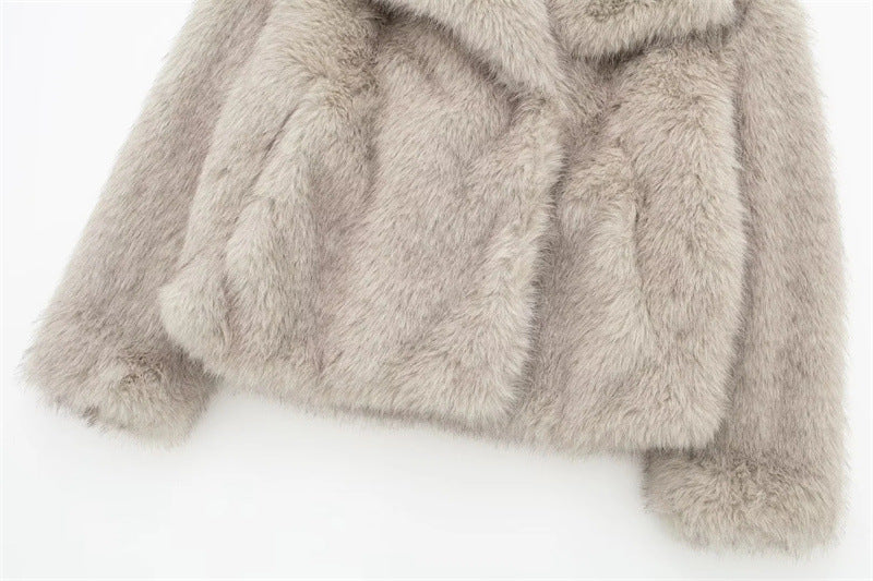 Clara | Cardigan Court en Fausse Fourrure