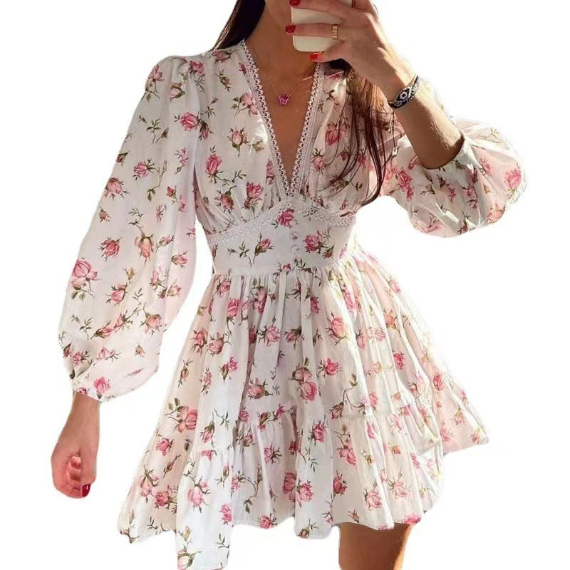Lina – Robe à Imprimé Léger avec Décolleté en V et Dentelle Romantique