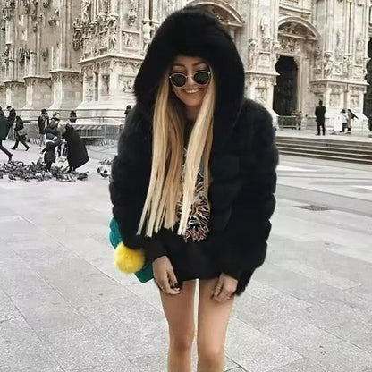 Veste à capuche minimaliste