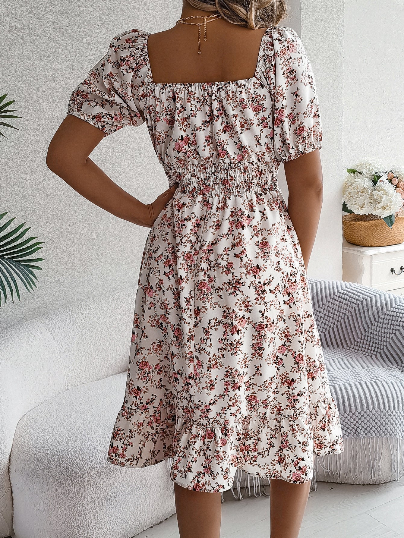 Robe Fleurie Épaules Dénudée