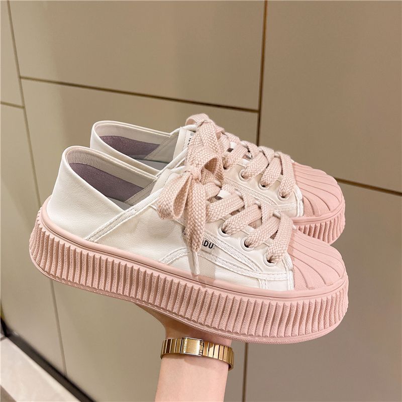 Chaussures à coque chics