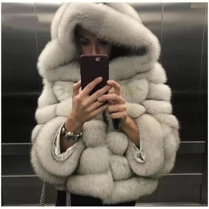 Veste à capuche minimaliste