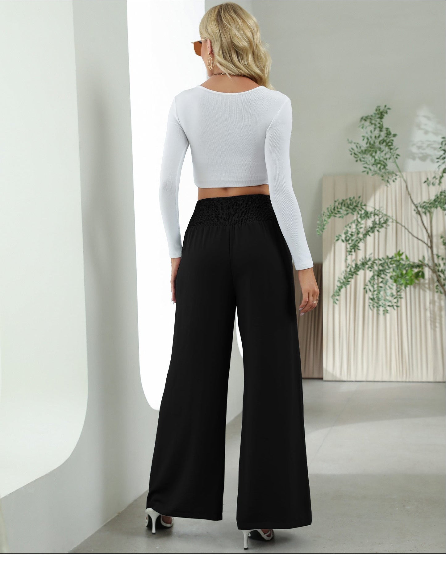 Pantalon droit à jambes larges et élastique