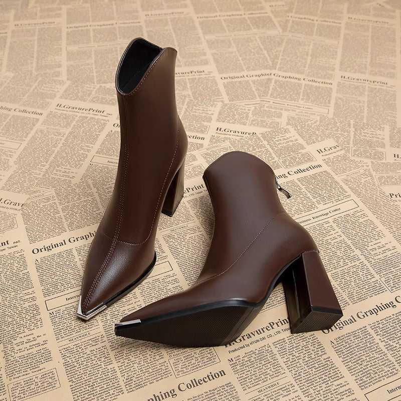 Bottines femme à talon épais et bout pointu