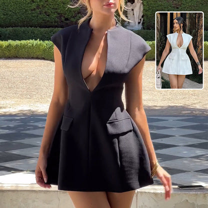 Maëva – Robe Courte Évasée à Décolleté Plongeant et Taille Haute