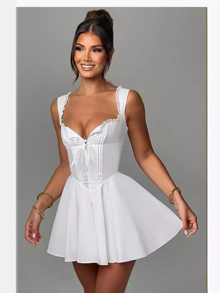 Elana - Robe Moulante à Bretelles, Couture Structurante & Allure Rétro