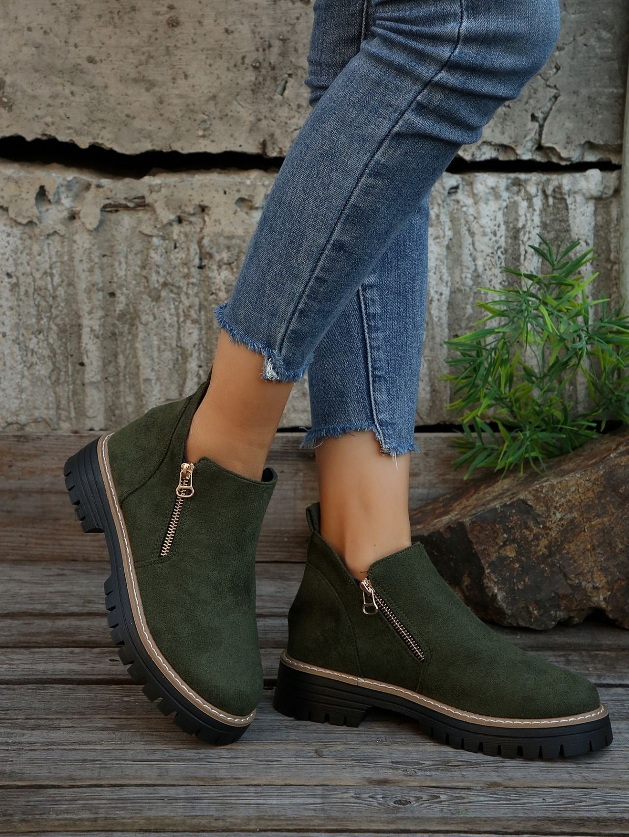 Bottines à zip latéral, bout rond